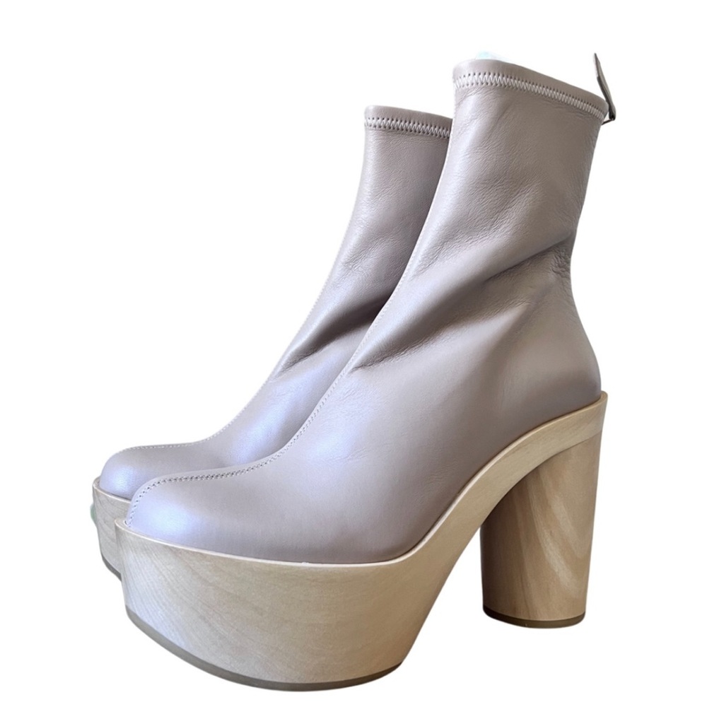 Burberry Kenwood Leather Ankle Boots